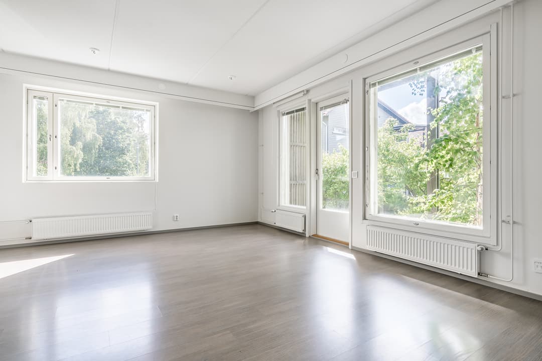 Peltomiehentie 7 K
