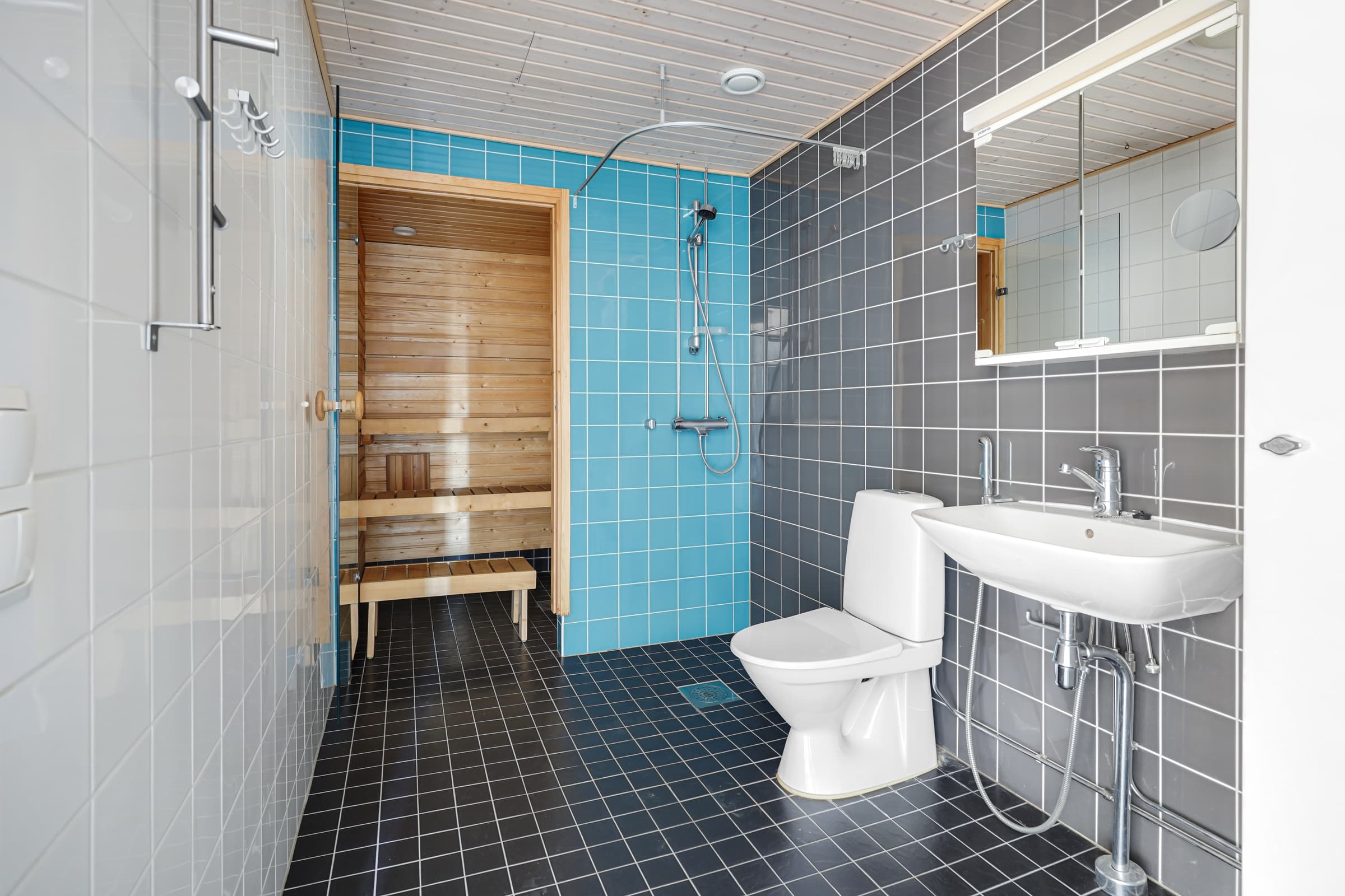 349877