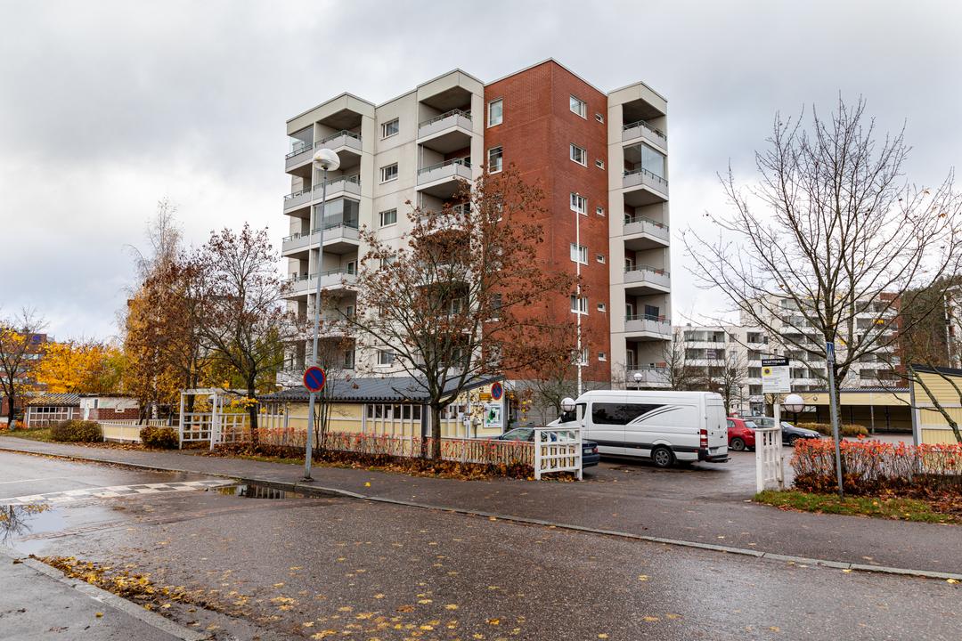 Taapelikatu 4 - Lahden Taapelikatu 4