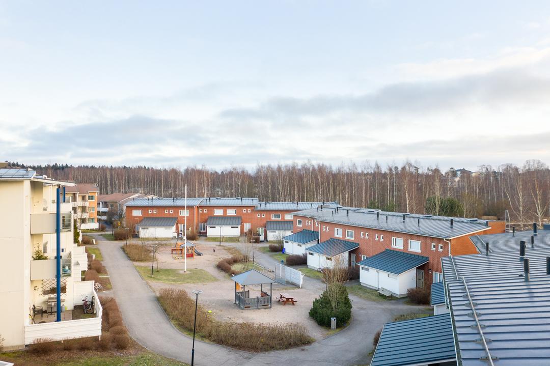 Helmikuja 8 - Vantaan Helmikuja 8