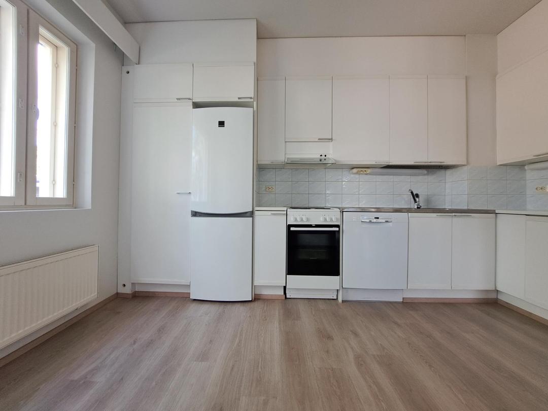 Lasinpuhaltajantie 5 C 15