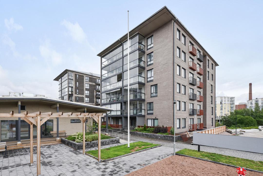 Hovineidonkatu 5 as 98