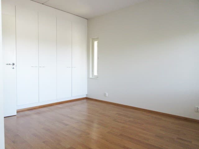 352606