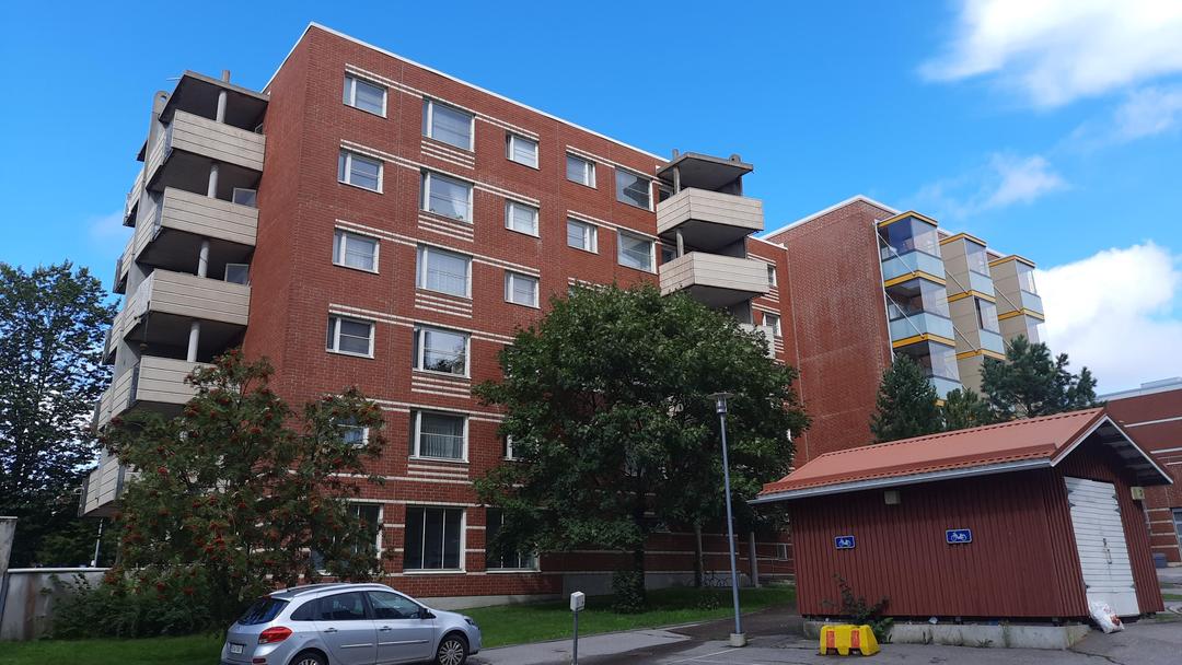 Lintuvaarantie 21 - Asunto Oy Ajurinkuja