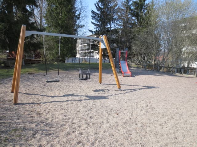 285461