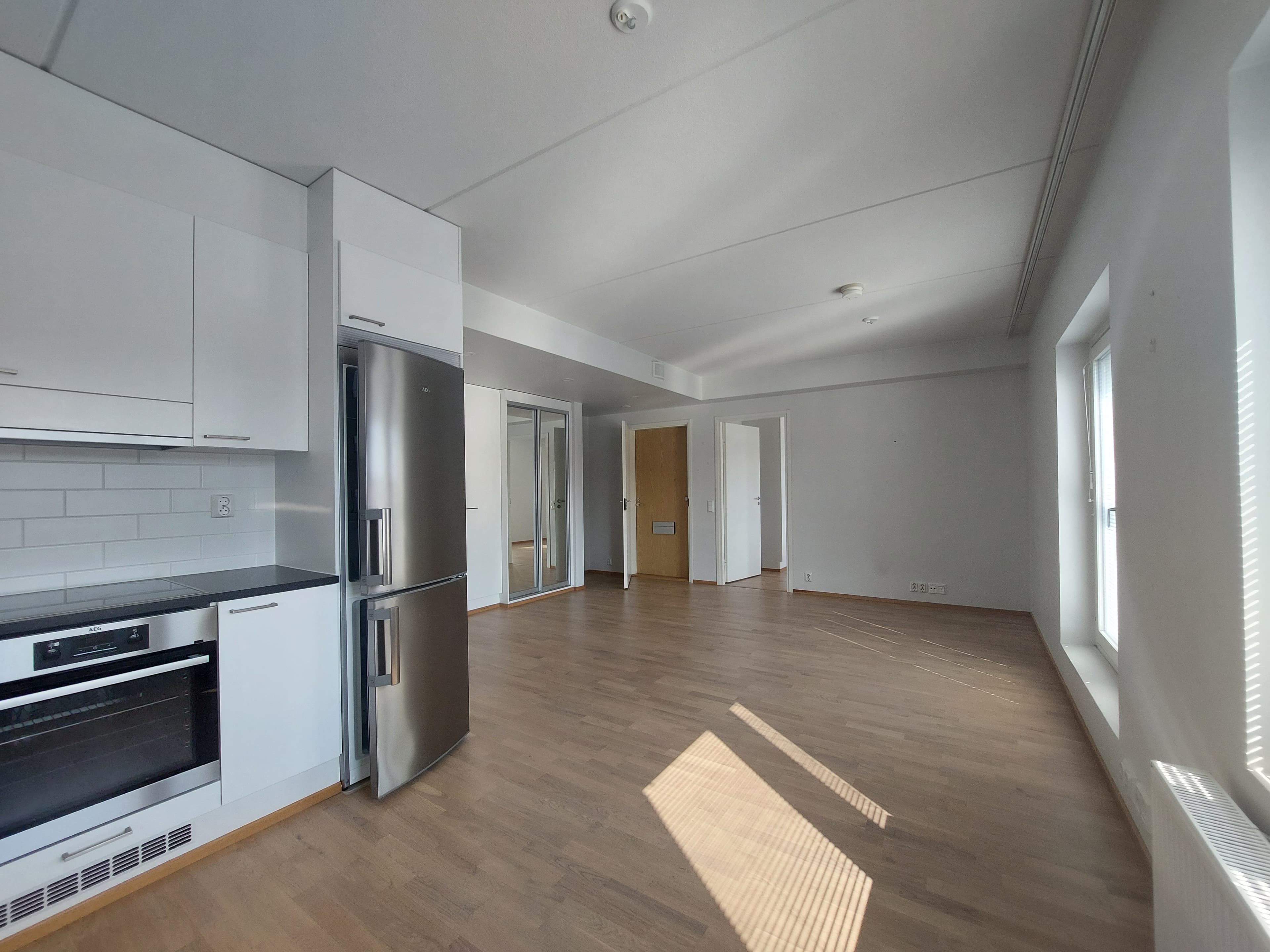 219835
