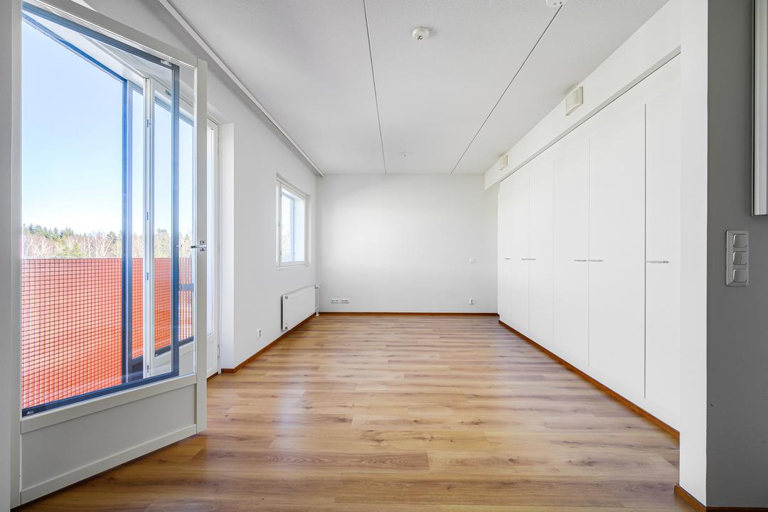 Aurinkotuulenkatu 8 C 66