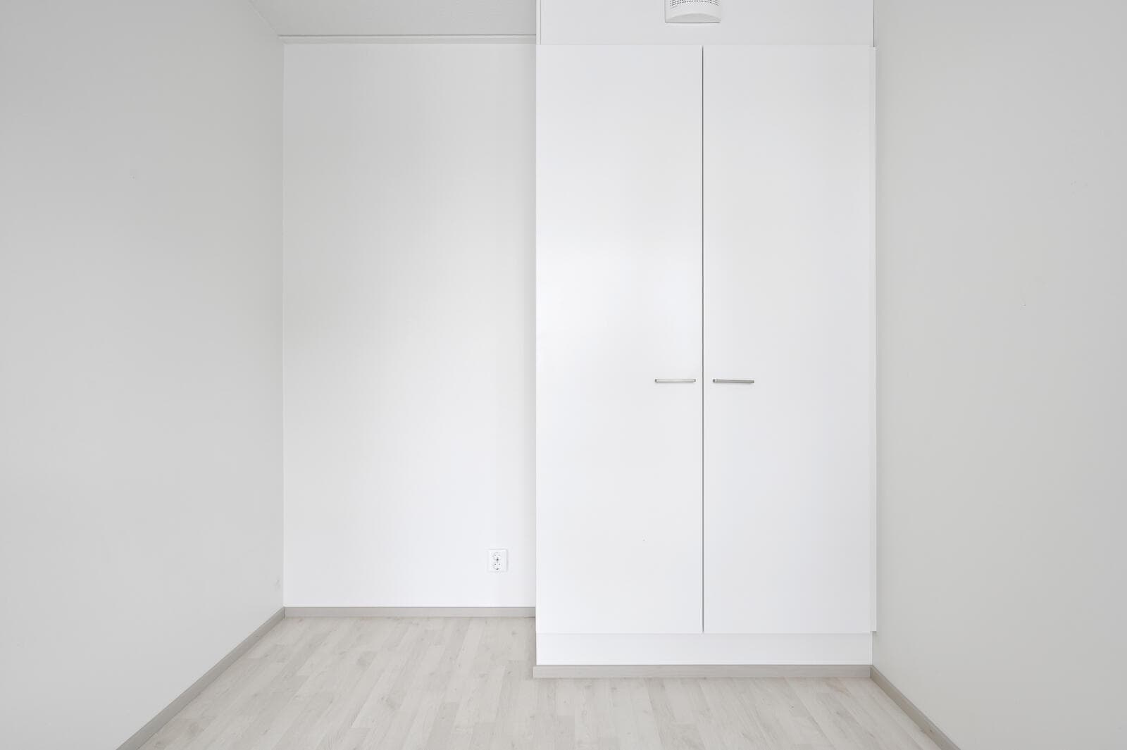 345212